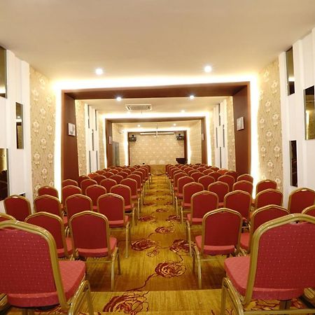 Batam Green Rose Hotel מראה חיצוני תמונה