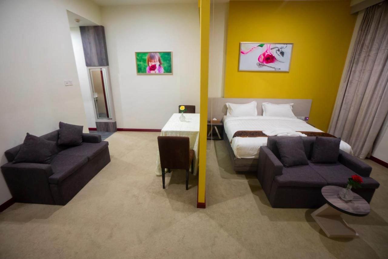 Batam Green Rose Hotel מראה חיצוני תמונה