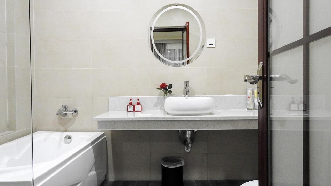 Batam Green Rose Hotel מראה חיצוני תמונה