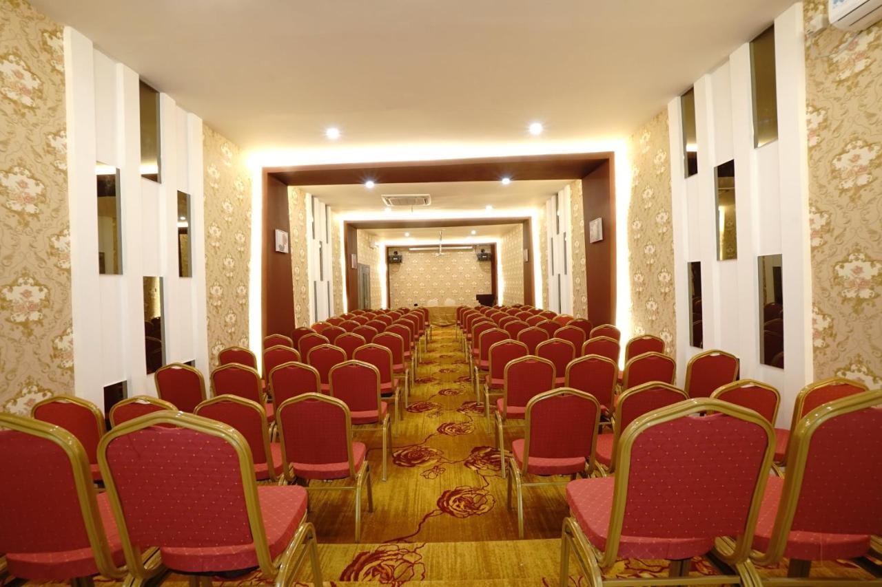 Batam Green Rose Hotel מראה חיצוני תמונה
